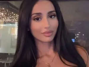 SweetyKell  live sex cam