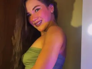 Latinahot  live sex cam