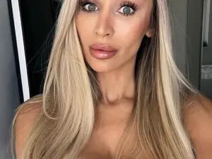 Just_a_Model  live sex cam