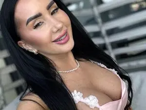 AnnaRhodes  live sex cam