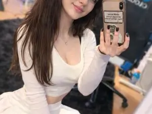 LollyFox  live sex cam
