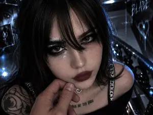 Luna_Blade  live sex cam