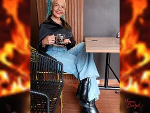 MamaDurga  live sex cam
