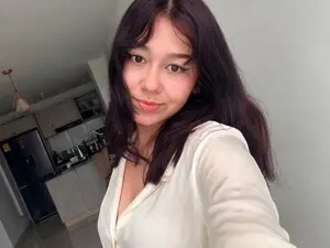 Crystal_rouge  live sex cam