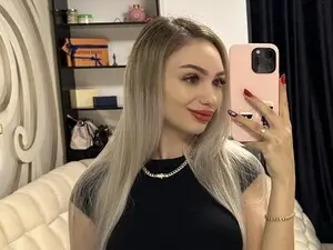 HaleySweet18  live sex cam