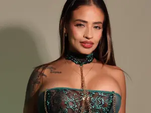 Mssburbuja  live sex cam