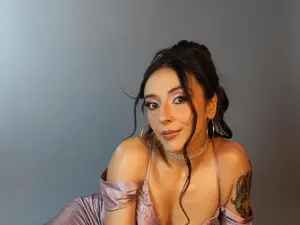 Nicolwhitee  live sex cam