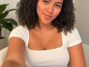 SweetMia80  live sex cam
