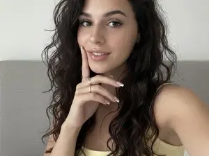 ValessiaMoon  live sex cam