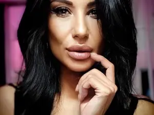 Blackeyeslady  live sex cam