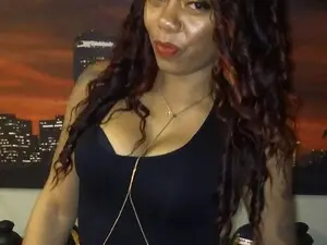 Mariahhoney2k  live sex cam