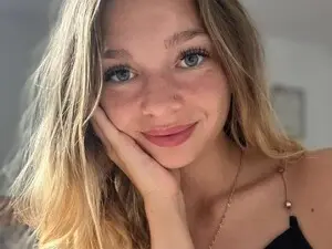 Yukiia  live sex cam