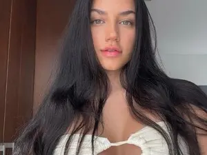 GrettaBenett  live sex cam