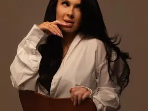 HoneyNBourbon  live sex cam