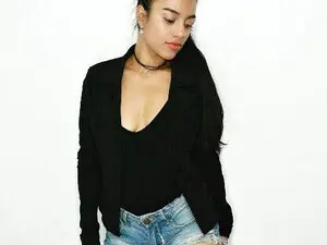 Clover_tt  live sex cam