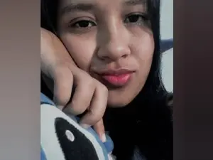 Britany29  live sex cam