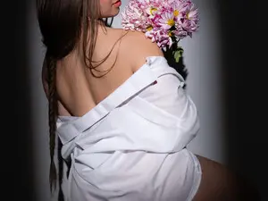 Aliciavegaa  live sex cam