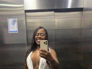 AfroBombShell  live sex cam