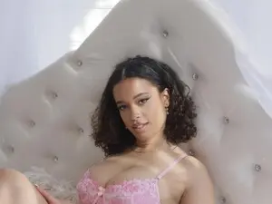 CamilleeAmourr  live sex cam