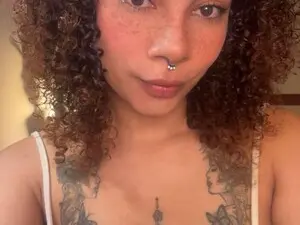 AlejaRivera  live sex cam