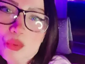 Daniela_Milk  live sex cam