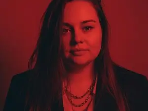 LyndsyLove  live sex cam