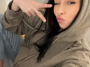 Beatricebae  live sex cam