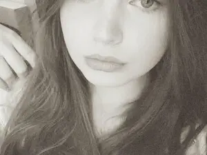 Annaneon  live sex cam