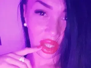 MiaKnoxxx  live sex cam