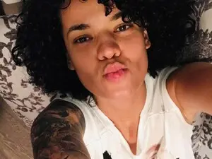 CurlyAnne_  live sex cam