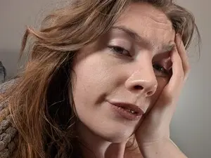 KatieBell  live sex cam