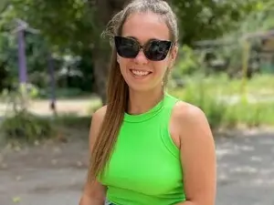 MVikki  live sex cam