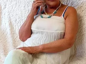 Natali7634  live sex cam