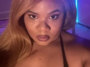 MarinaMarinab  live sex cam