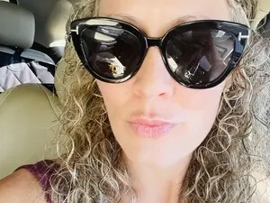 Savage_Candi  live sex cam