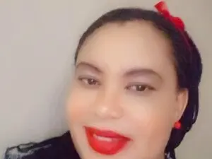 Hotsluttytits  live sex cam