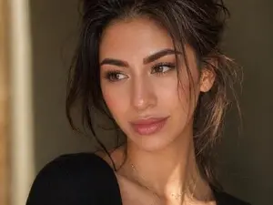 AlyonaQueenX  live sex cam