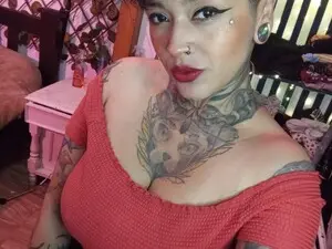 LittleMarylin  live sex cam