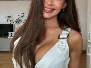 Nadiabliss  live sex cam