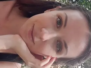 Lavina_grey  live sex cam