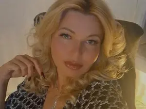 Missmiamore  live sex cam