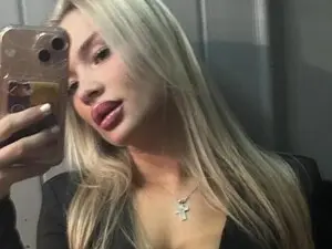 Sophie88x  live sex cam