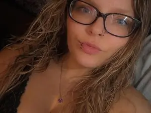 Sweet_Candyy1  live sex cam