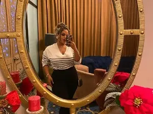Alyssaann  live sex cam