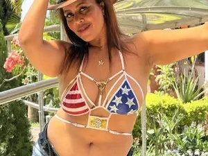 Evva_Moon  live sex cam