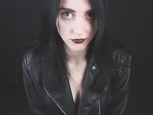 Maaevee  live sex cam