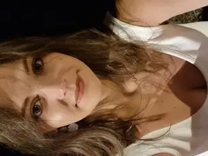 UndressMyMind  live sex cam