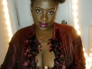 Enigmalovely  live sex cam