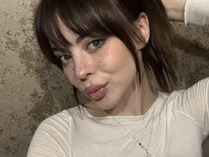 Kitsu  live sex cam