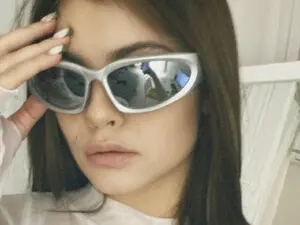 LunaSeduces  live sex cam